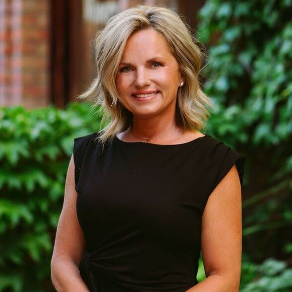 Land Listing Agent Photo