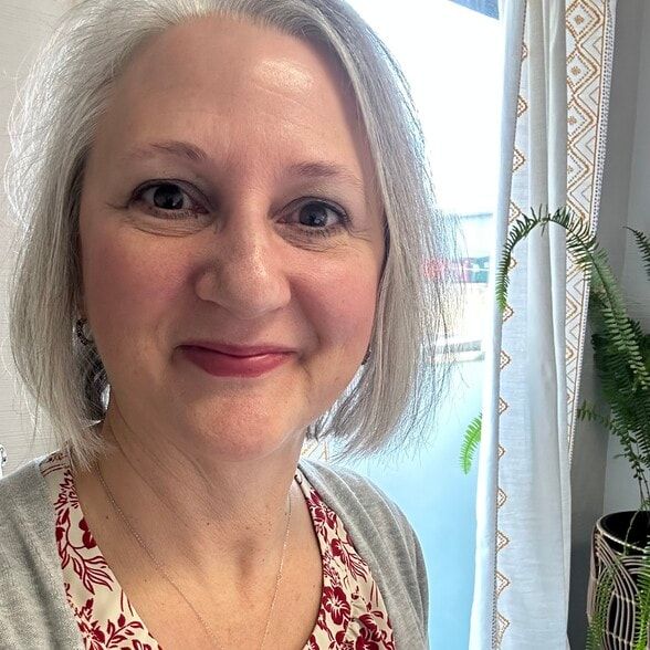 Land Listing Agent Photo