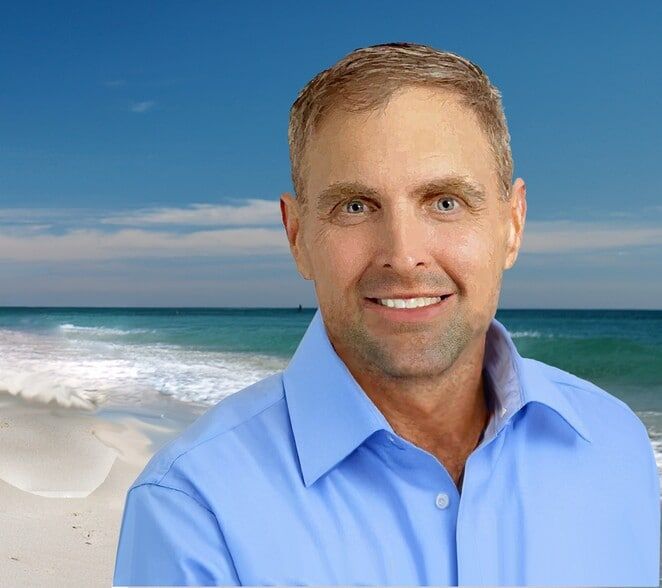 Land Listing Agent Photo