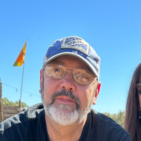 Land Listing Agent Photo