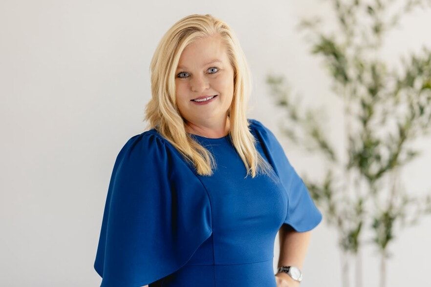 Land Listing Agent Photo