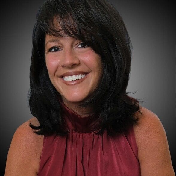 Land Listing Agent Photo