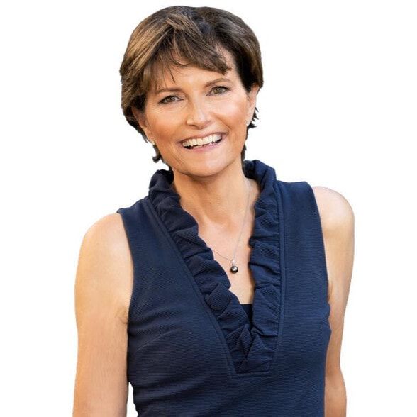 Land Listing Agent Photo