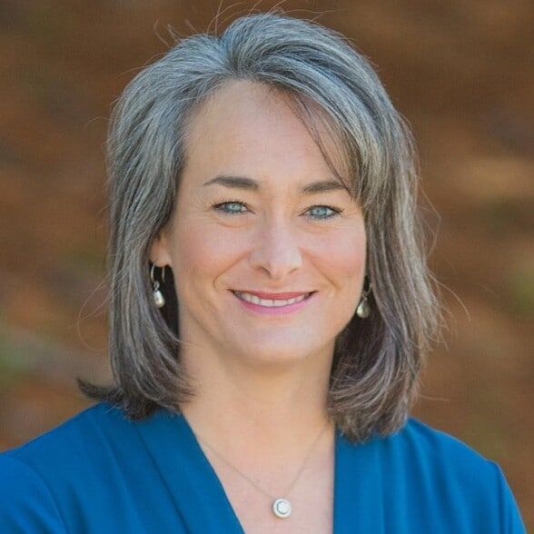 Land Listing Agent Photo