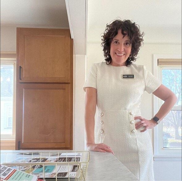 Land Listing Agent Photo