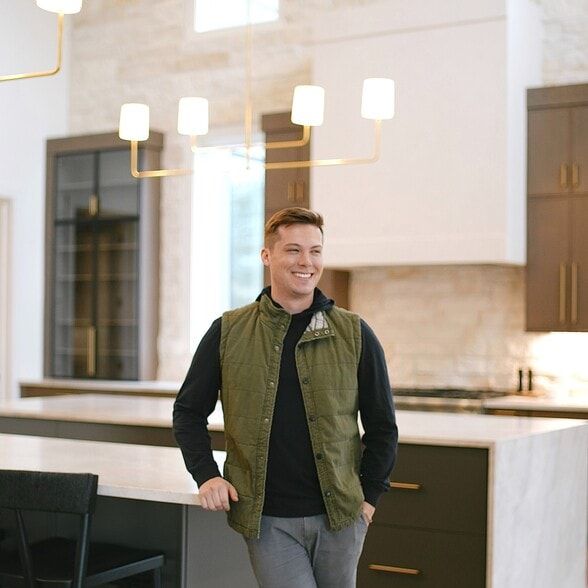 Land Listing Agent Photo