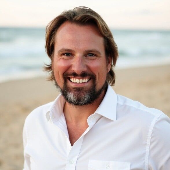 Land Listing Agent Photo