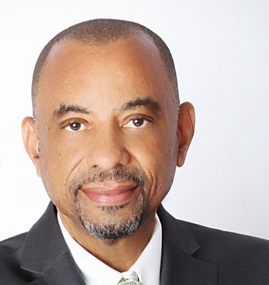 Land Listing Agent Photo