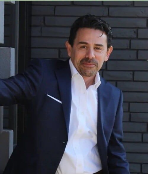 Land Listing Agent Photo