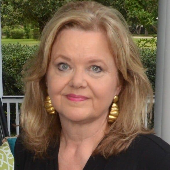 Land Listing Agent Photo