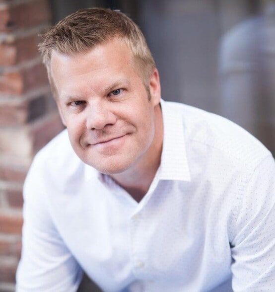 Land Listing Agent Photo