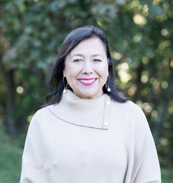 Land Listing Agent Photo