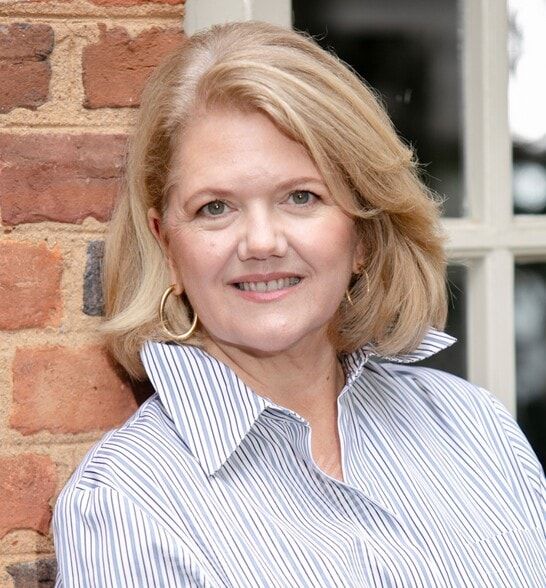 Land Listing Agent Photo