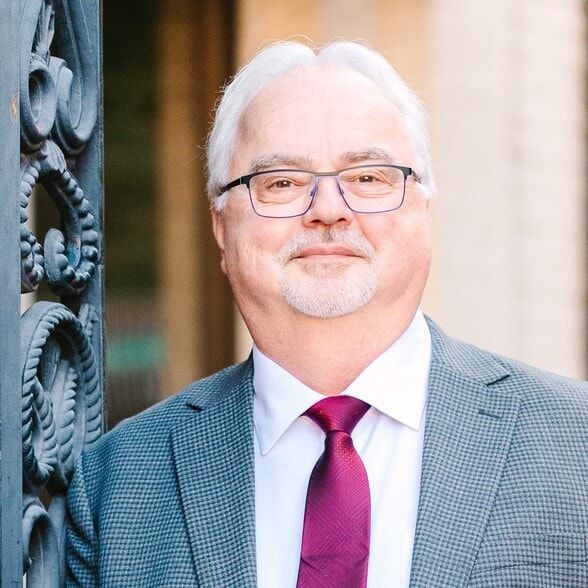 Land Listing Agent Photo