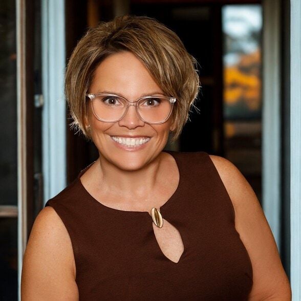 Land Listing Agent Photo