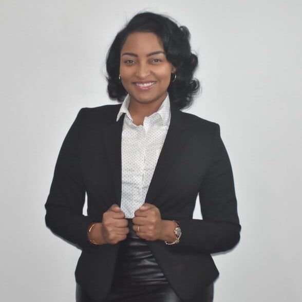 Land Listing Agent Photo