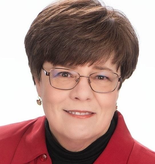 Land Listing Agent Photo