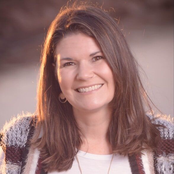 Land Listing Agent Photo