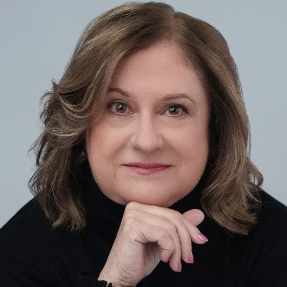 Land Listing Agent Photo