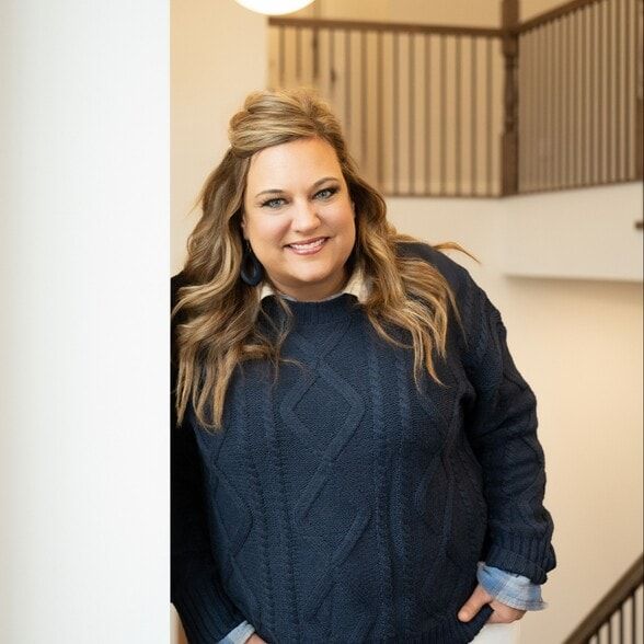 Land Listing Agent Photo