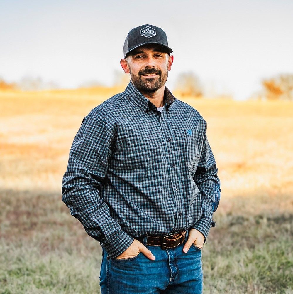 Land Listing Agent Photo