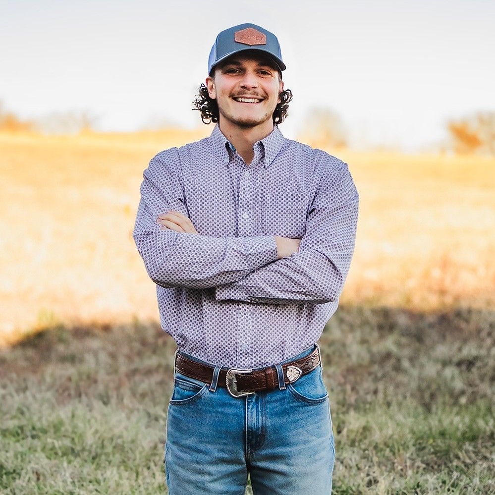 Land Listing Agent Photo