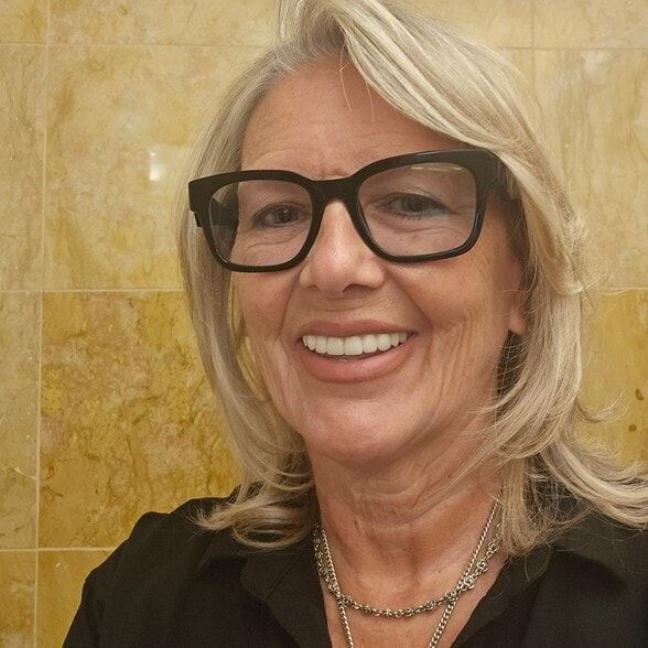 Land Listing Agent Photo