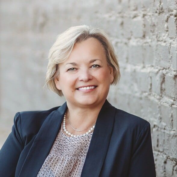 Land Listing Agent Photo