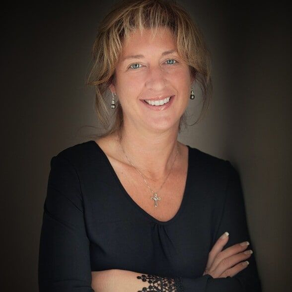 Land Listing Agent Photo