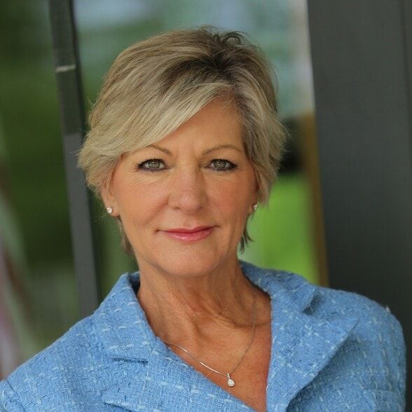 Land Listing Agent Photo