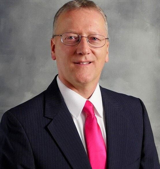 Land Listing Agent Photo