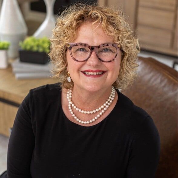 Land Listing Agent Photo