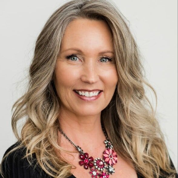 Land Listing Agent Photo