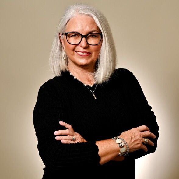 Land Listing Agent Photo