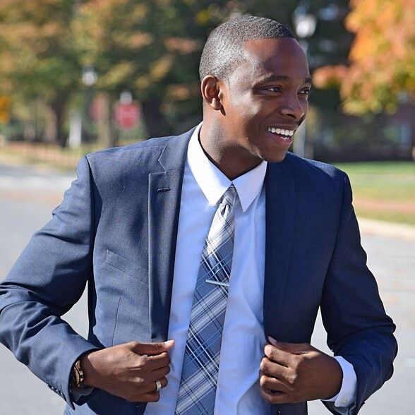 Land Listing Agent Photo