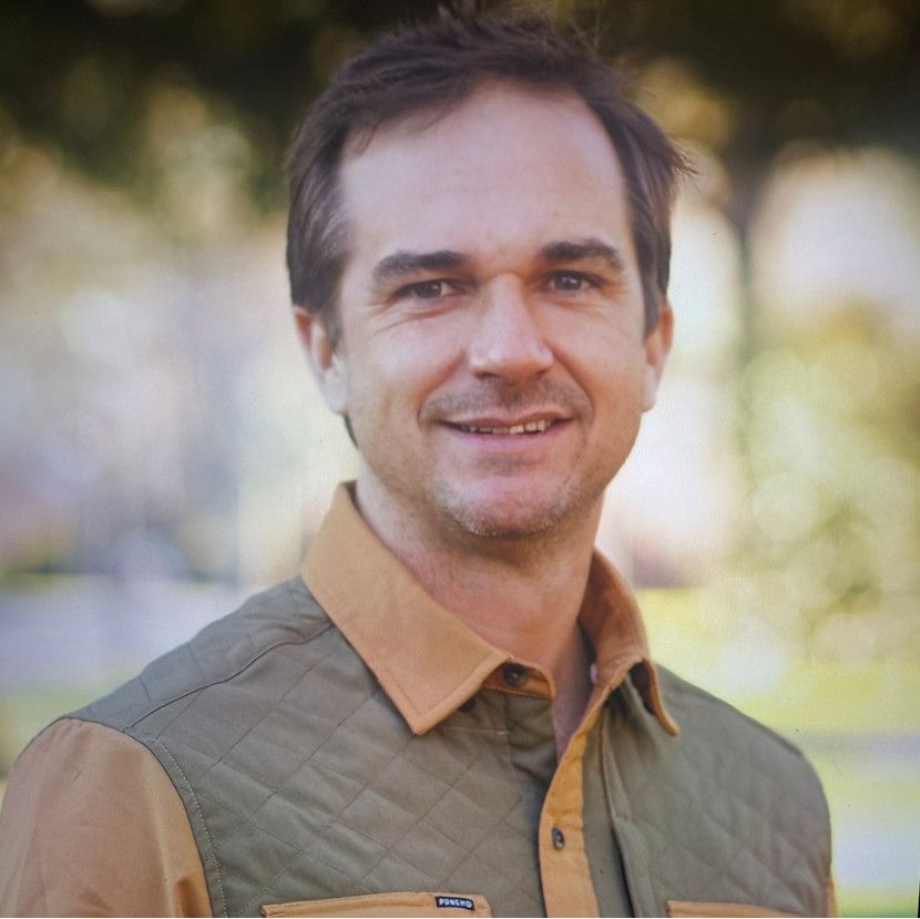 Land Listing Agent Photo