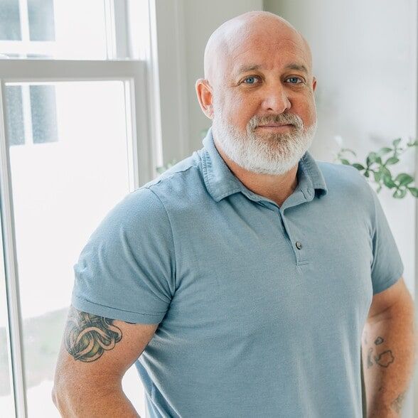 Land Listing Agent Photo