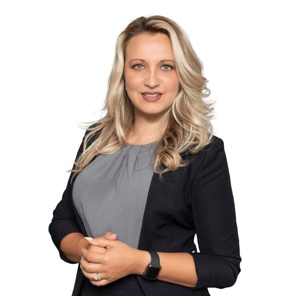 Land Listing Agent Photo