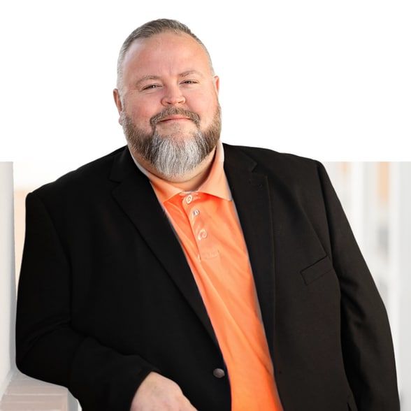 Land Listing Agent Photo