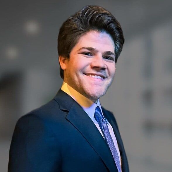 Land Listing Agent Photo