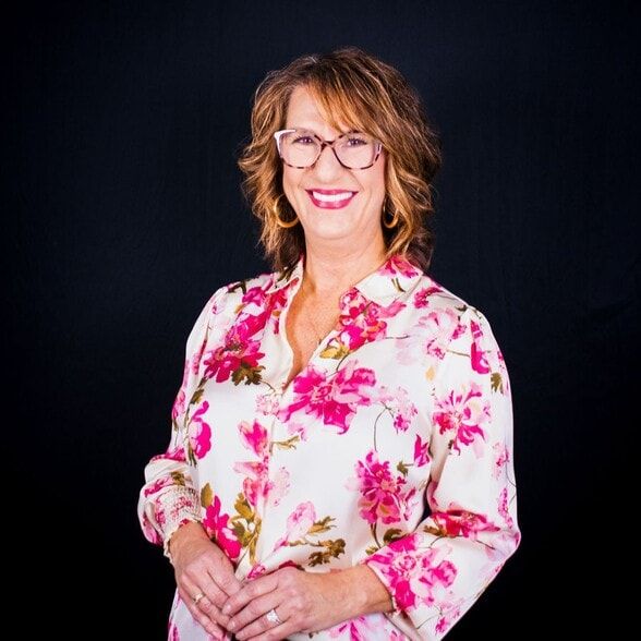 Land Listing Agent Photo