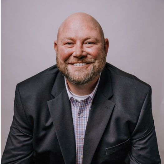 Land Listing Agent Photo