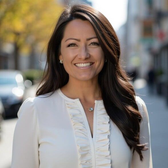 Land Listing Agent Photo