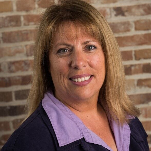 Land Listing Agent Photo