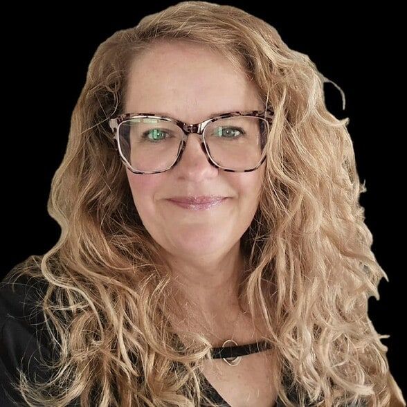 Land Listing Agent Photo