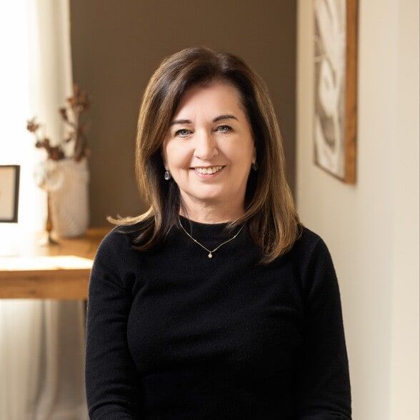 Land Listing Agent Photo