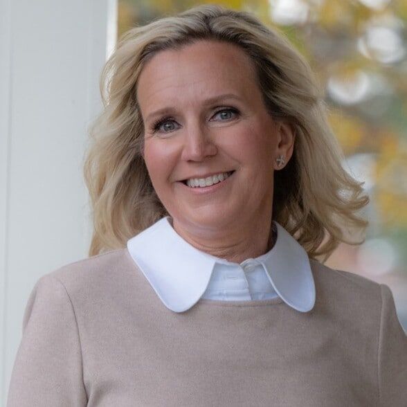 Land Listing Agent Photo