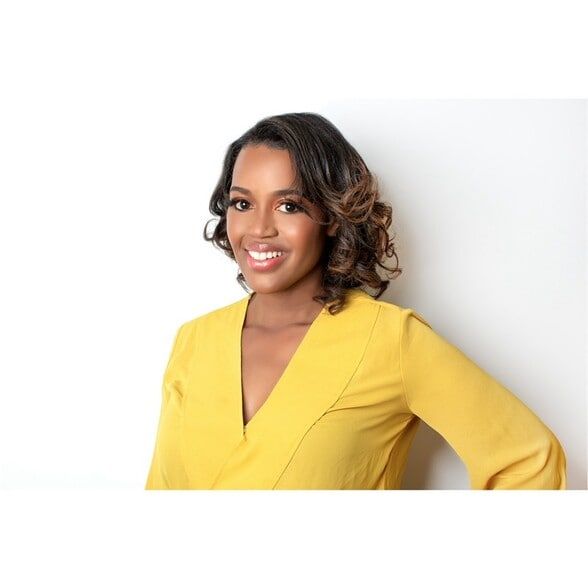 Land Listing Agent Photo