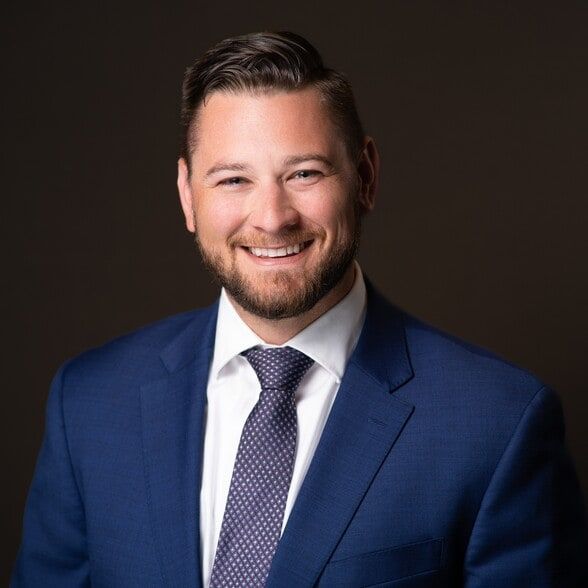 Land Listing Agent Photo