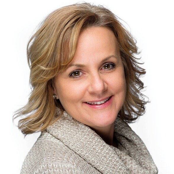 Land Listing Agent Photo